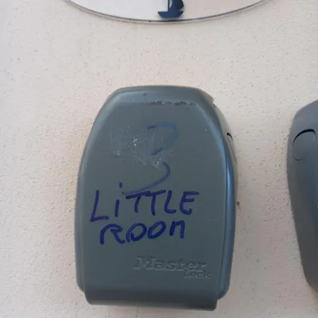 Santy'S Room 2 Piano No Lift No Animali Vendégház Fiumicino